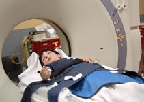Chụp cắt lớp CT ở trẻ em: Rủi ro bức xạ